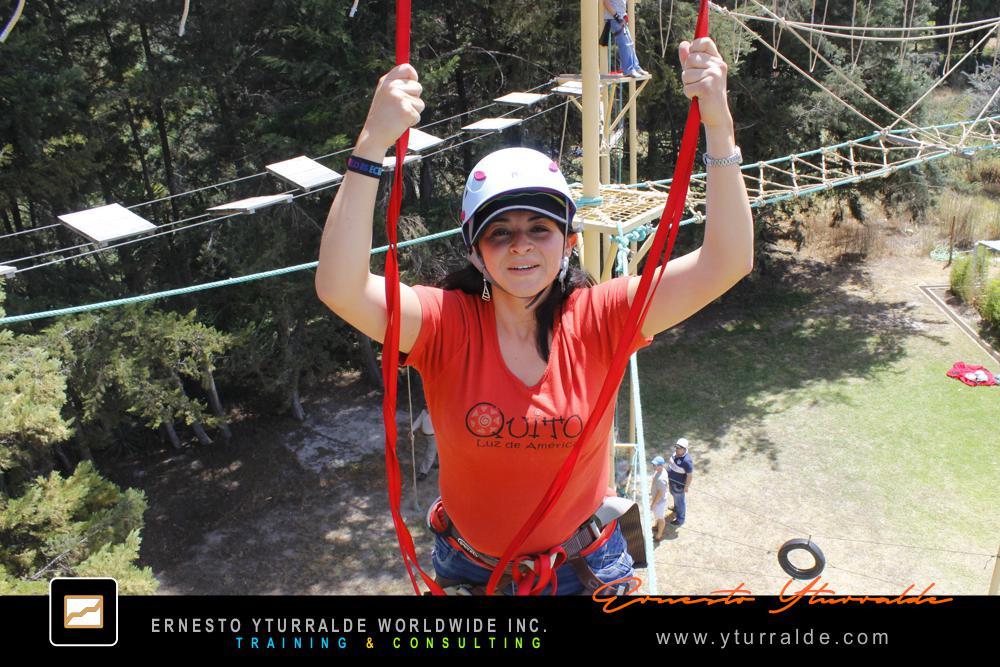 Cuerdas Altas | Team Building Outdoor diseñado para fortalecer el espíritu de equipo y la confianza